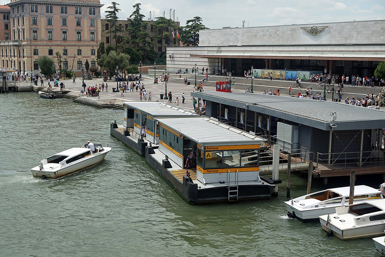 Ferrovia beside Santa Lucia, 2 July 2017. The foreground landing stage is marked A: it is not the E/B departure in this guide. Use the photo to recognize the station and floating stops; follow today’s Line 1 display for boarding.